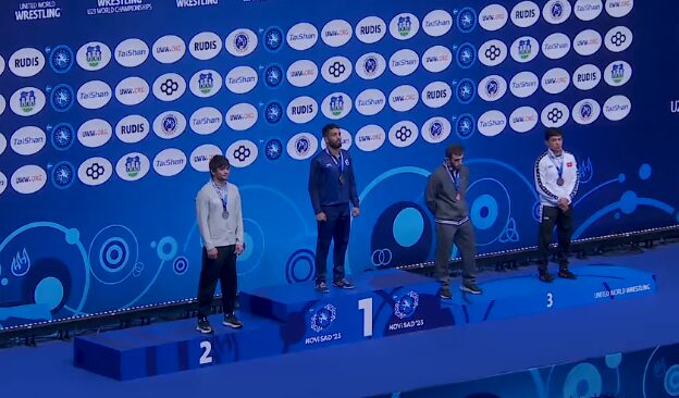 Омурбек, Жалолов и Айтмухан призеры чемпион мира по вольной борьбе 2025 среди молодежи до 23 лет.